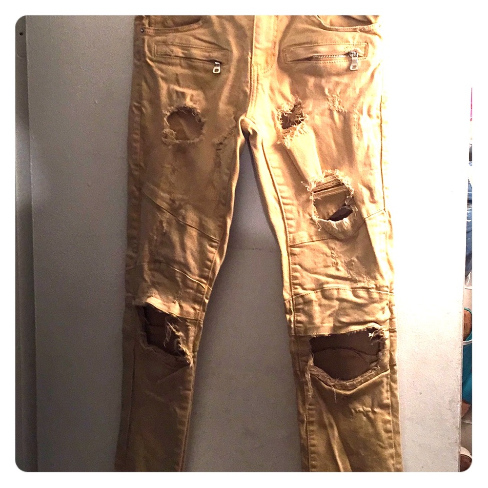 Cut up jeans size 32